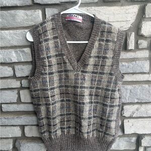 OVO Men's V-Neck Plaid Sweater Vest - Brown and Cream